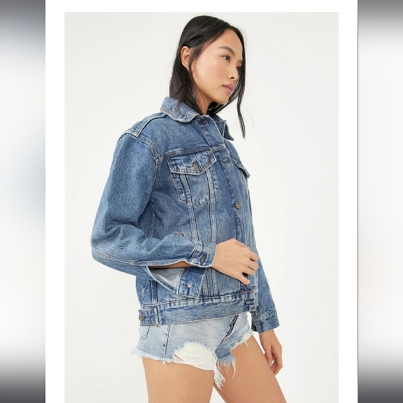 We the free Jolene distressed trucker denim jacket. - Picture 2 of 12